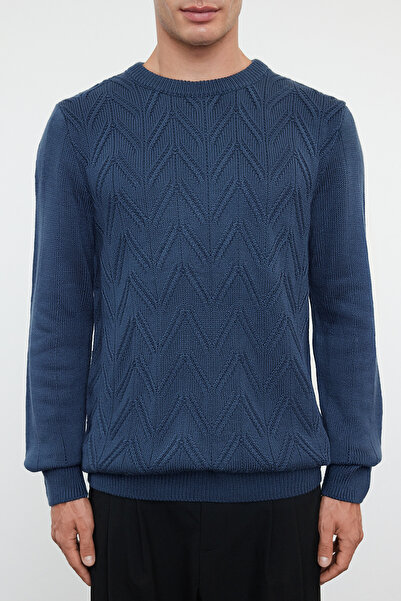 Trendyol Collection Pulover din tricot texturat cu decolteu triplu Indigo - TMNAW25KZ00037