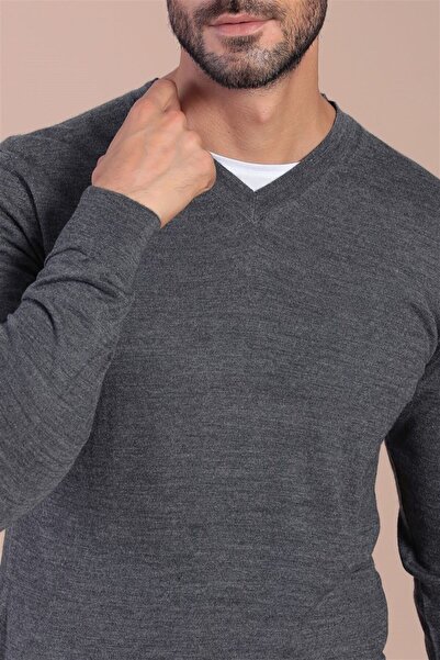 Ferraro Erkek  Antrasit  V Yaka Superfine Yün Kazak