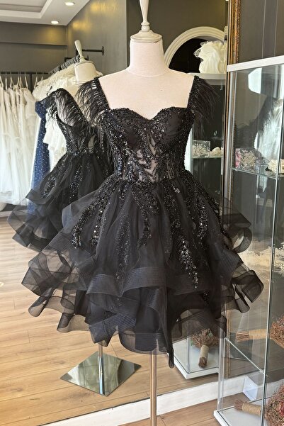 Lenta Moda Siyah Dantel Kaplama Askıları Tüy Detaylı Gren Etekli Mini Gece ve Parti Elbisesi