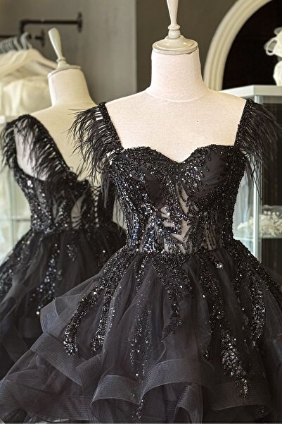 Lenta Moda Siyah Dantel Kaplama Askıları Tüy Detaylı Gren Etekli Mini Gece ve Parti Elbisesi