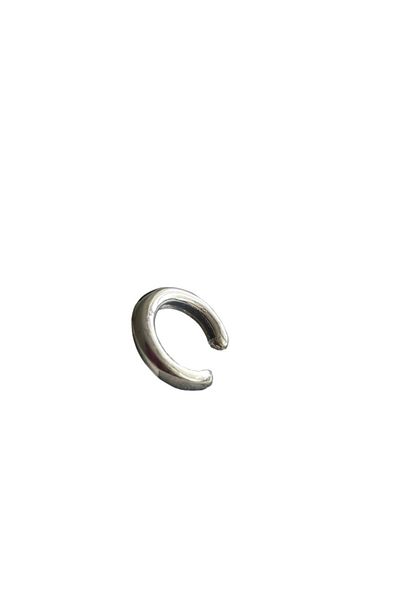 SİSTORİZE Your Luxury Gray Steel Curved Cartilage Earrings Earcuff