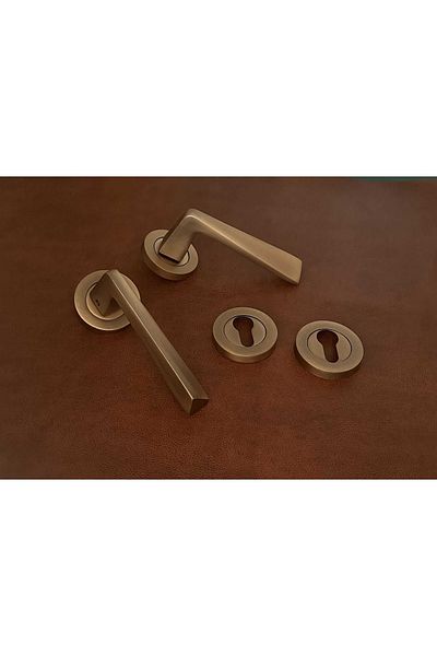 KOLDOOR Antique Yellow Pyramid Matte - Yale Steel Door Handle with Luxury Round Rosette 1 Set