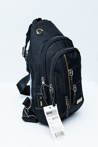 fao polo Seventeen Black Culoare Dimensiune Medie Multi-Compartiment Spate și Piept încrucișat și Geantă de umăr