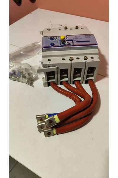 Legrand DPX 160 4P Lower Leakage Current Block