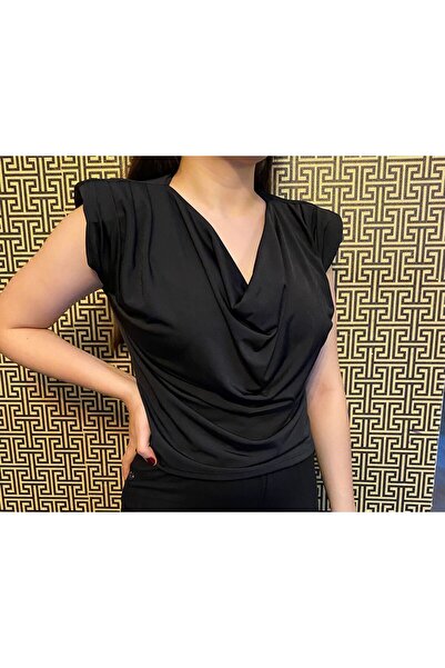 Butik Siyah degaje yaka vatkalı bluz