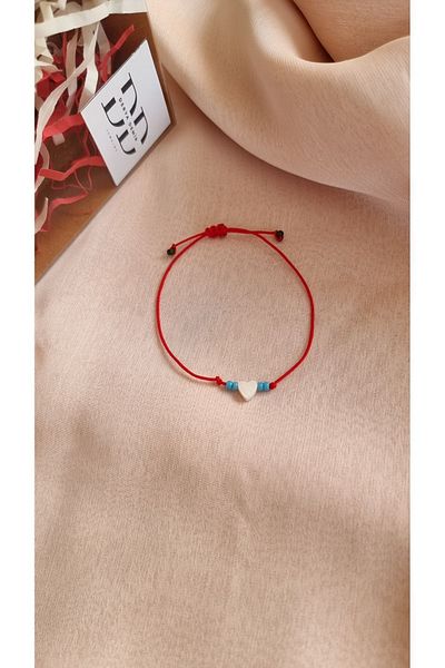 derokas Women's Mother of Pearl Heart and Miyuki Bead Detailed Macrame Bracelet
