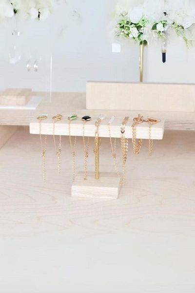 ostende 30 cm Solid Wood Jewelry Organizer - Bracelet Hanger, Watch Accessory and Makeup Organizer