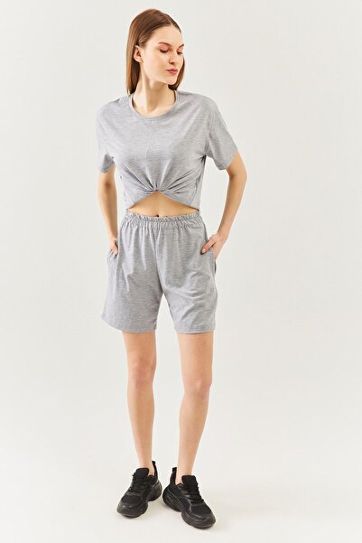 Butikgiz Gri Rahat %100 Pamuklu Penye Beli Lastikli Bel Cepli Kısa Trendy Kadın Şort