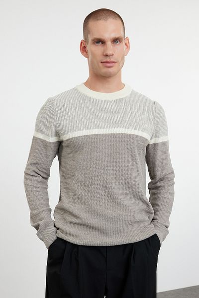 Trendyol Collection Gray Slim Slim Fit Crew Neck Color Block Knitwear Sweater Tmnaw25Kz00018