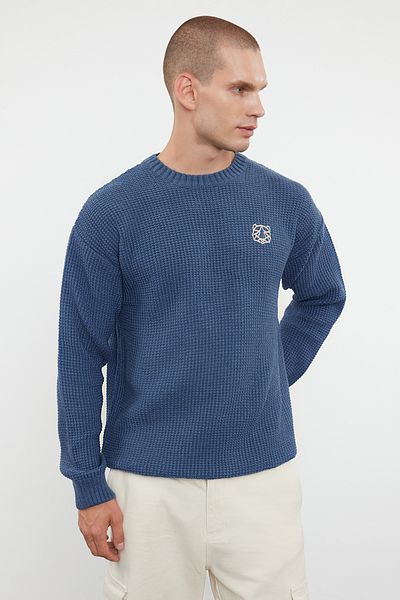 Trendyol Collection Indigofarbener, übergroßer, strukturierter Pullover mit Rundhalsausschnitt