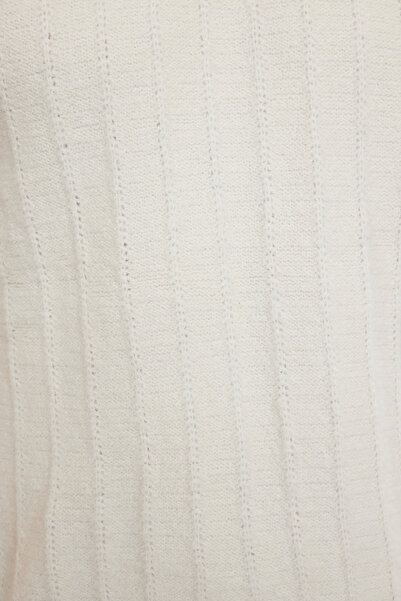 Trendyol Collection Ecru Regular Crew Neck Textured Sweater