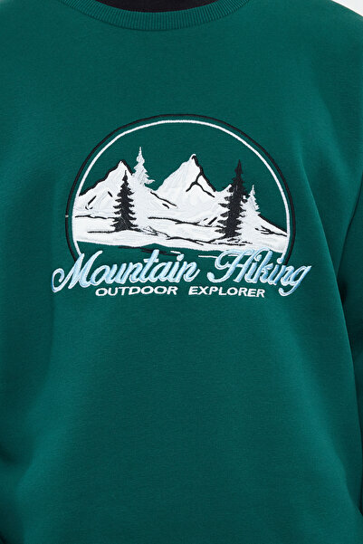 Trendyol Collection Φούτερ από σμαραγδένιο πράσινο κεντημένο υπερμεγέθη φλις - TMNAW25sw00025