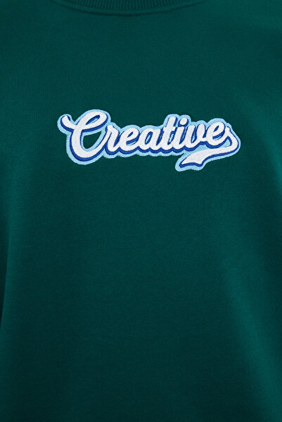 Trendyol Collection Σμαραγδένιο Πράσινο Φούτερ Oversize/Wide Cut Letter Κέντημα με Fleece Εσωτερικό TMNAW25SW00087