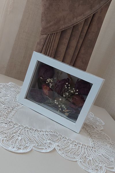 Verda Çerçeve Cadru orizontal de memorie de 15x20x5 cm - Model nou de flori la modă, floare de dorință și cutie de trandafiri adânci
