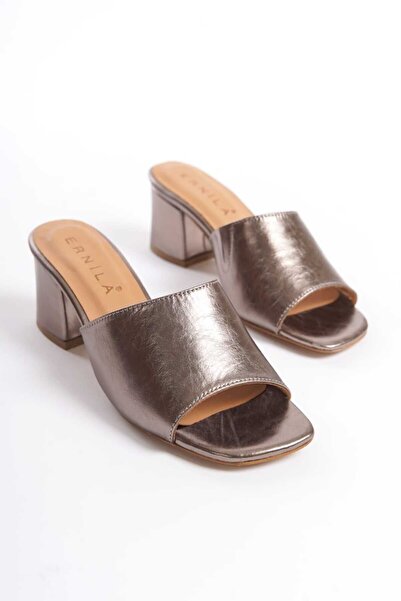 ERNİLA VALÓDI BŐR Női alacsony sarkú papucs