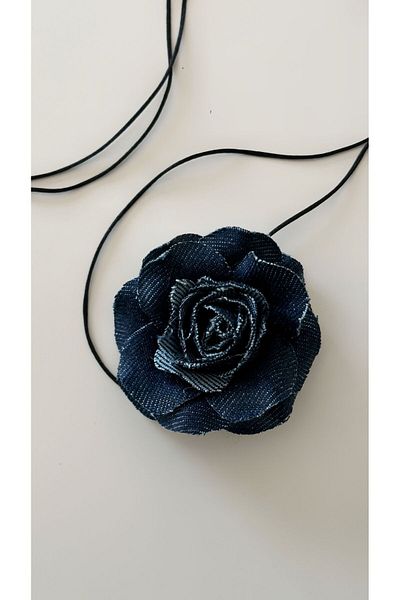 Âlâ Atelier Denim Rose Flower Patterned Lace Up Choker Necklace