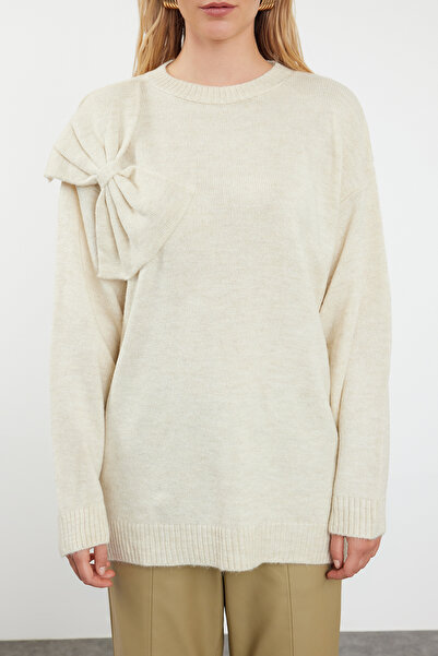 Trendyol Modest Soft Textured Ecru Knitwear Sweater - Bow Detail TCTAW25AK00044