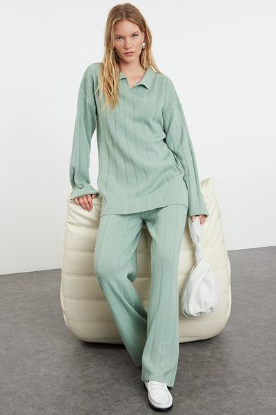 Trendyol Modest طقم تريكو بياقة بولو بلون النعناع - طقم محبوك من الأسفل إلى الأعلى TCTAW25US00056