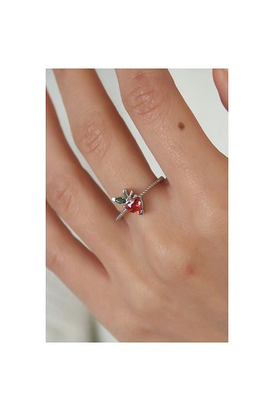 Moka Shopin Silver Color Zircon Stone Strawberry Figure Women's Ring