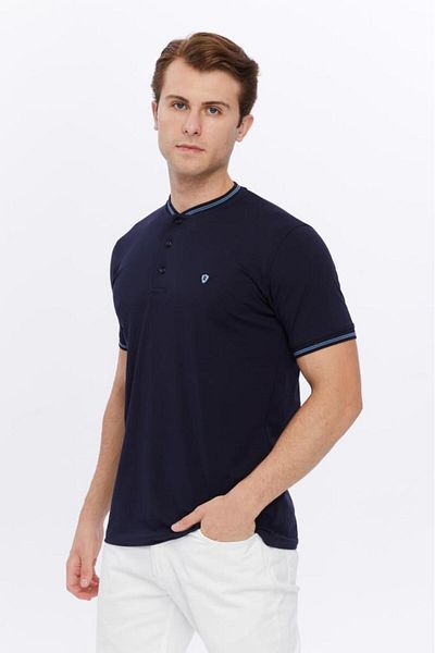 Rey Polo Judge Collar Detailed T-Shirt