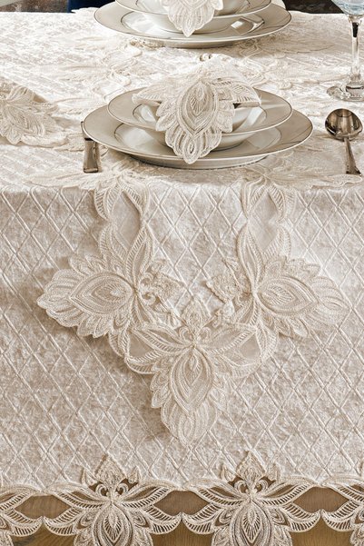 Evlen Home Collection Set Fata de Masa de Lux din Catifea Dantela 26 Piese Petrana Cappuccino