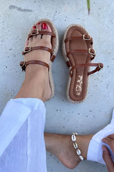 Shoebutik Дамски чехли от естествена кожа с тънка каишка и сламен ток Elanor