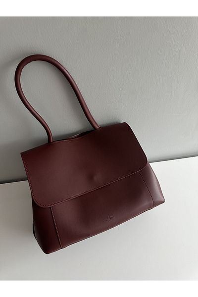Boutiquehaki Daphne Shoulder and Crossbody Bag