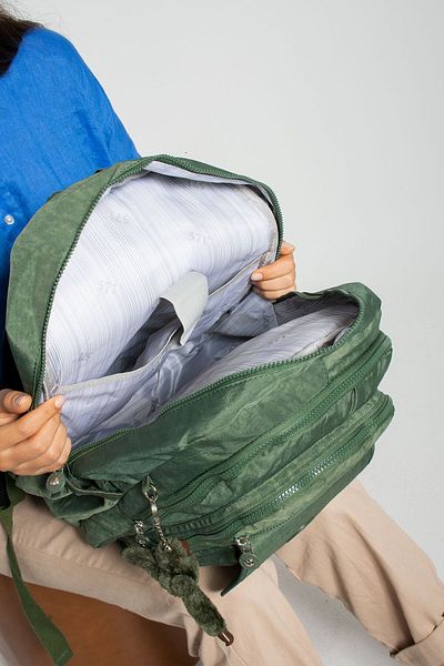 GP GUES POLO Unisex School Backpack - Crinkle Waterproof Fabric, Large Size, for Junior High School College cty-lbn-301