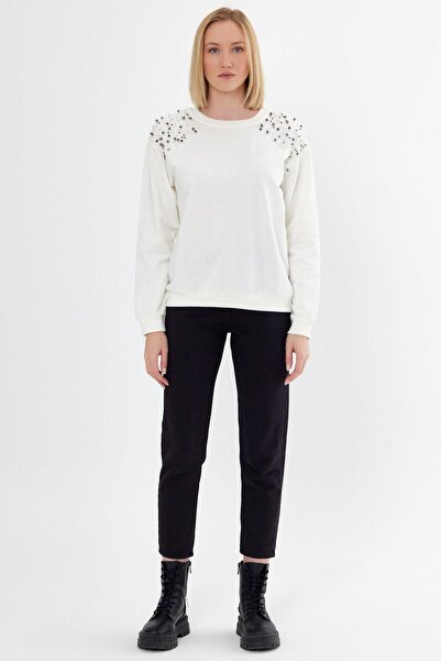 ESPİNA Women's Comfortable Fit Shoulders Pearl Button Detailed Sweatshirt