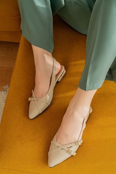DİVOLYA Pably Beige Pointed Toe Patent Leather - 2 cm Heeled Shoes