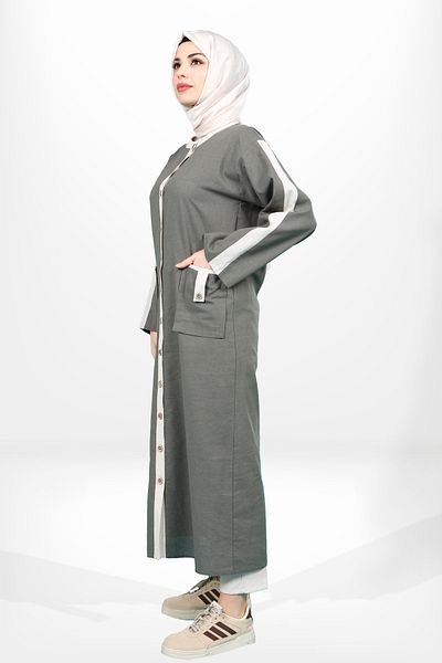 SheFa Πράσινο Hijab Wear - Λεπτομέρεια με ξύλινο κουμπί, γαρνιρισμένο 4136