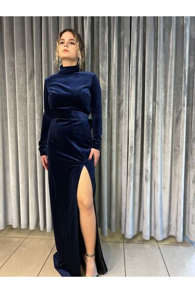 Abiye's Lacivert Ve Siyah Uyumlu Sırt Dekolteli Fiyonk Detaylı Kadife Balık A...