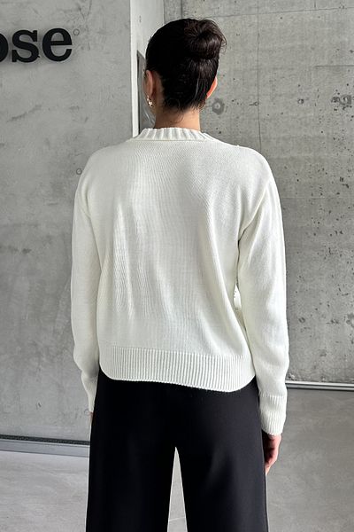 MODAGEN Weiße Damen-Strickjacke mit V-Ausschnitt und Perlendetails