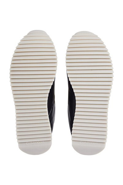 Calvin Klein HW0HW02084 Model černé polobotky