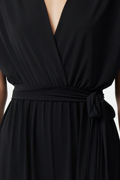 Trendyol Collection Black V-Neck Belted Knitted Jumpsuit TPRSS23TU00029