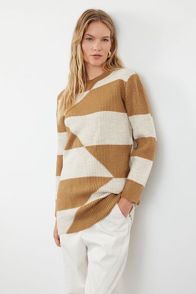Trendyol Modest Πλεκτό πουλόβερ καμηλό με απαλή υφή - Πλεκτό Θεσσαλονίκης, μπλοκ μοτίβο TCTAW25AK00005