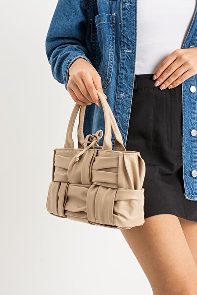 GALB LEATHER حقيبة كتف نسائية فاخرة بتصميم خاص - محبوكة يدويًا وإكسسوارات خاص...