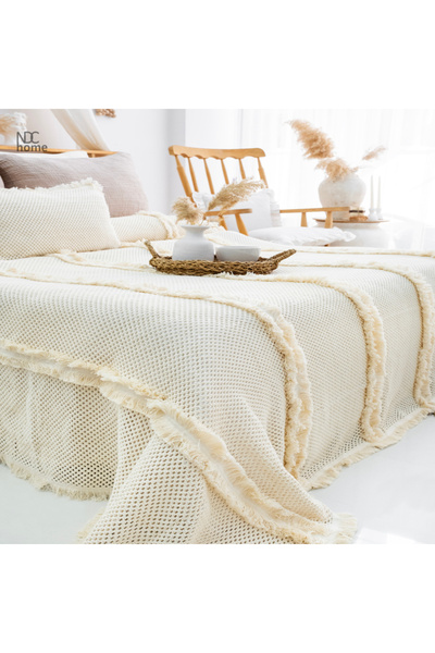 NDC HOME Krem Örgü Dantelli Ve Püsküllü Çift Kişilik Yatak Örtüsü (220 x 240)
