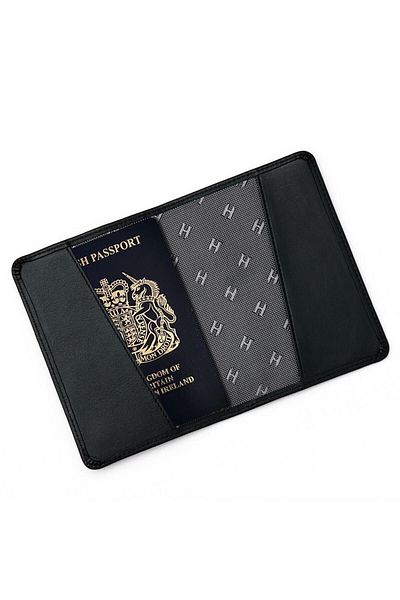 HELMBROOK Milton Γνήσιο Δερμάτινο Μαύρο Unisex Χειροποίητο Rfid Protected Passport Case