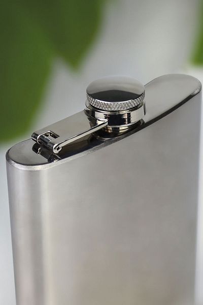 Trendmiya 300ML Steel Pocket Flask - Comfortable Cut