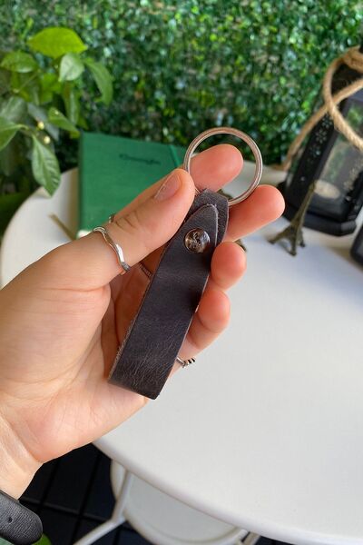 Modica ميسا - سلسلة مفاتيح من الجلد الطبيعي باللون الرمادي، تصميم قابل للفتح