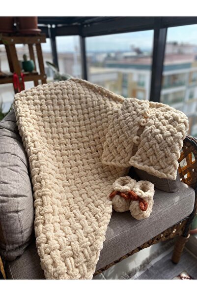 Alize Puffy Puffy Baby blanket baby vest booties