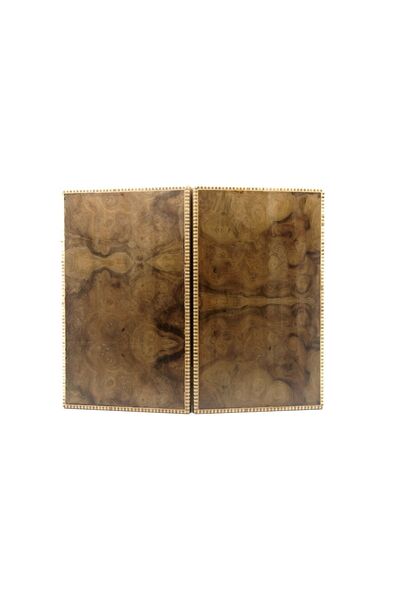 Boardgame Atelier Kök Ceviz Ağacı Tavla Seti (TAVLA KUTU ZAR BARDAK PULLAR)