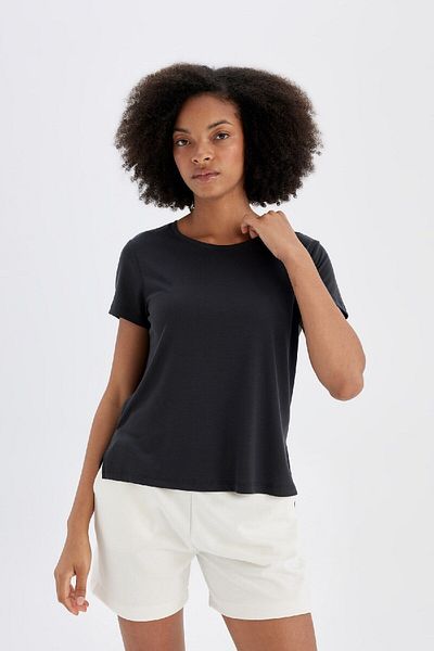 DeFacto DeFactoFit - Modal-T-Shirt mit Rundhalsausschnitt und kurzen Ärmeln C0193AX24SM
