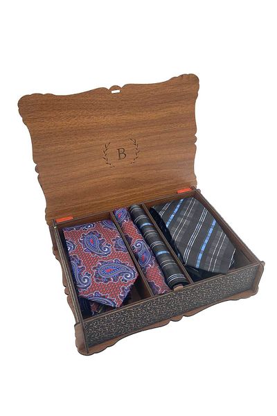 Brianze Premium Set of 2 Wooden Boxed Tie Handkerchiefs