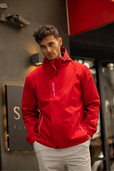 Decas Yeast Red Water Resistant Hooded Zippered Raincoat