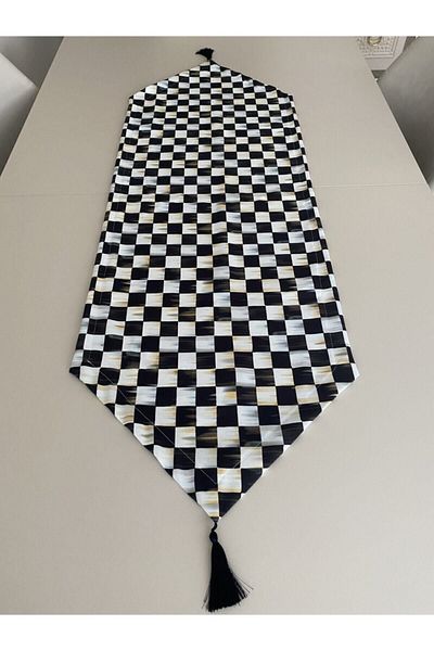 Premier Cheerboard Pattern Runner