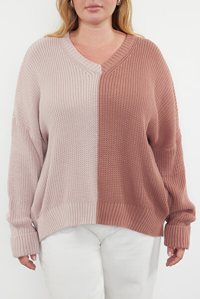 Trendyol Curve Pletený svetr Dusty Rose s výstřihem do V – barevný blok TBBAW23AN00062