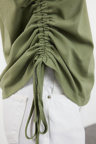 Trendyol Collection Χακί χρωματιστό 100% βαμβακερό μπλουζάκι μεγάλου μεγέθους - στάμπα πίσω και μπροστά, χαλαρή εφαρμογή TWOSS23TS00150