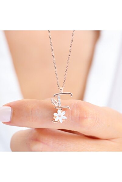 Mia Vento Işıltılı Manolya Çiçeği F Harfi Rose Renk Gümüş Harfli Kolye